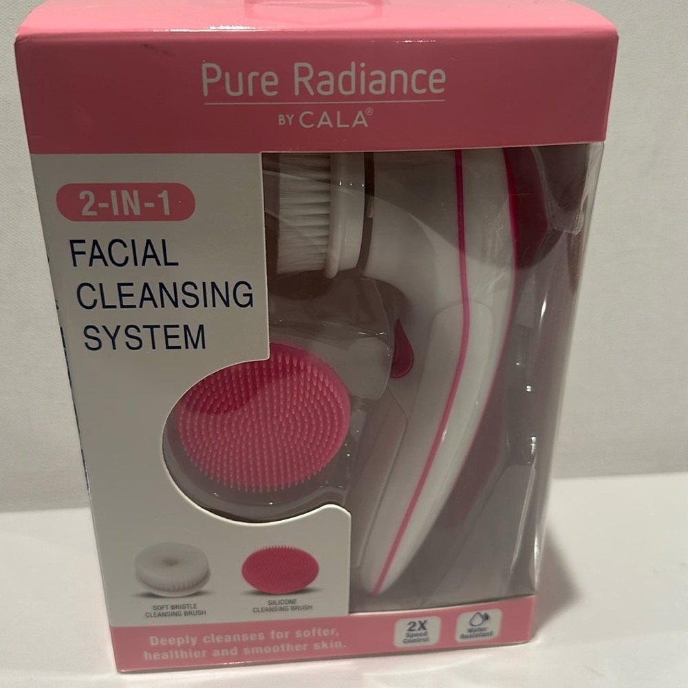 Pure Radiance by Cala 2-in-1 Facial Cleansing System with soft & Silicone heads.